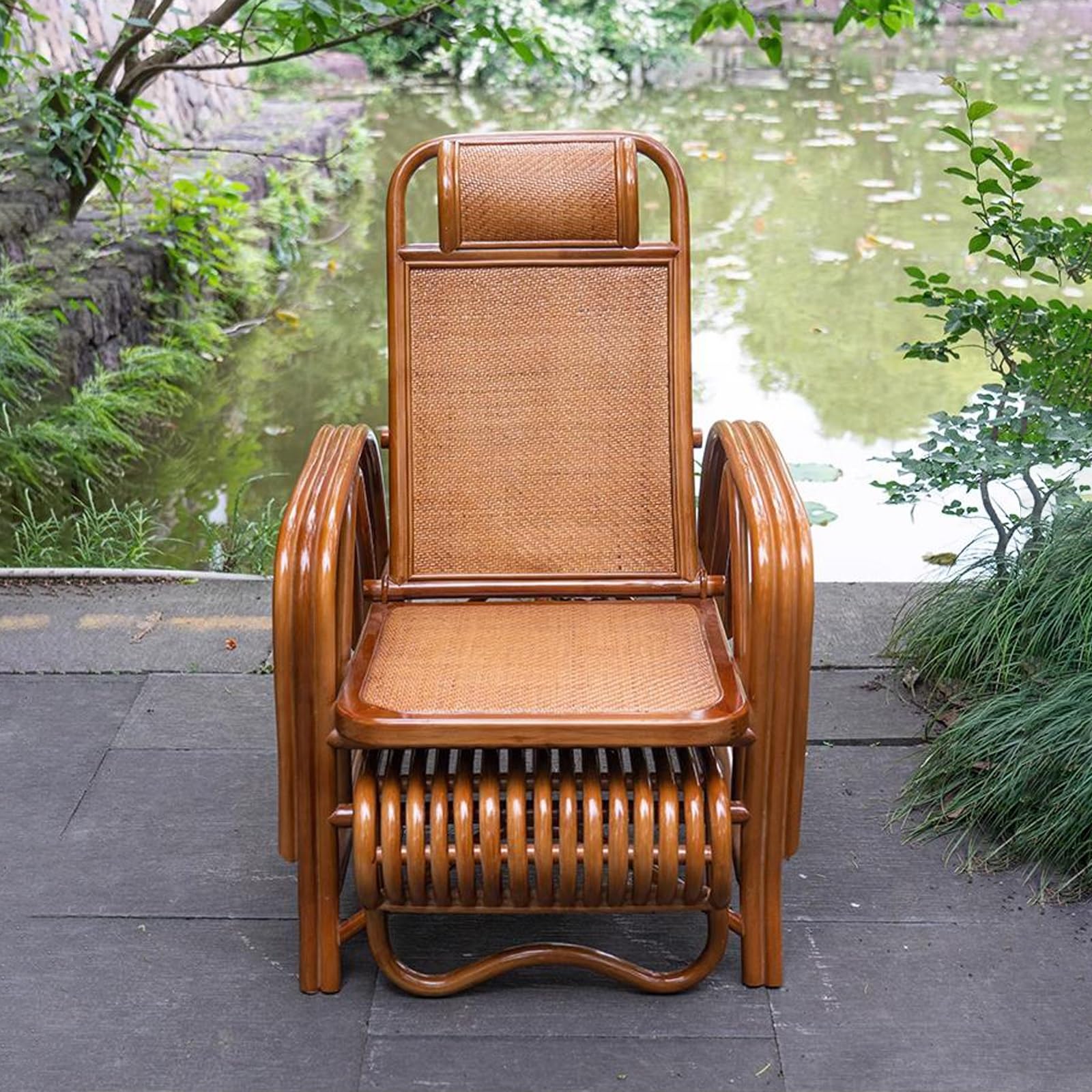 ラタン製リクライニングチェア 足置き付き 【公式通販】