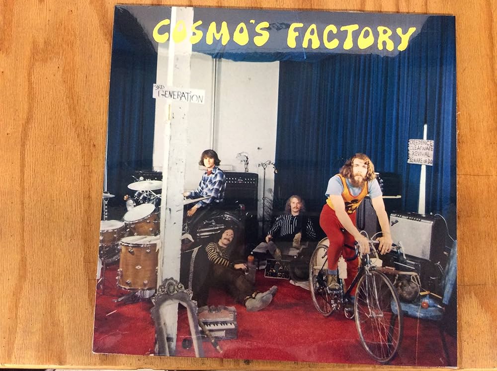 Amazon.com: Cosmo's Factory[Half-Speed Master LP]: CDs & Vinyl
