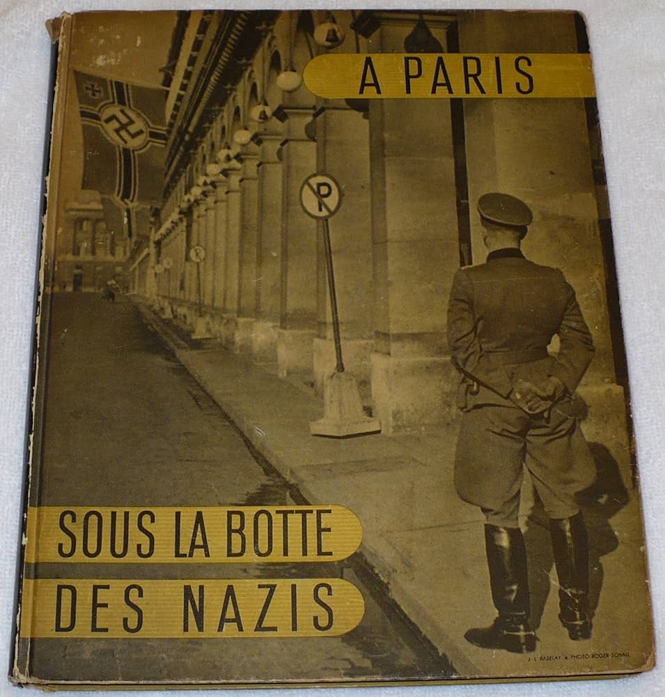 Amazon.com: A Paris Sous La Botte Des Nazis: Jean Eparvier: Books