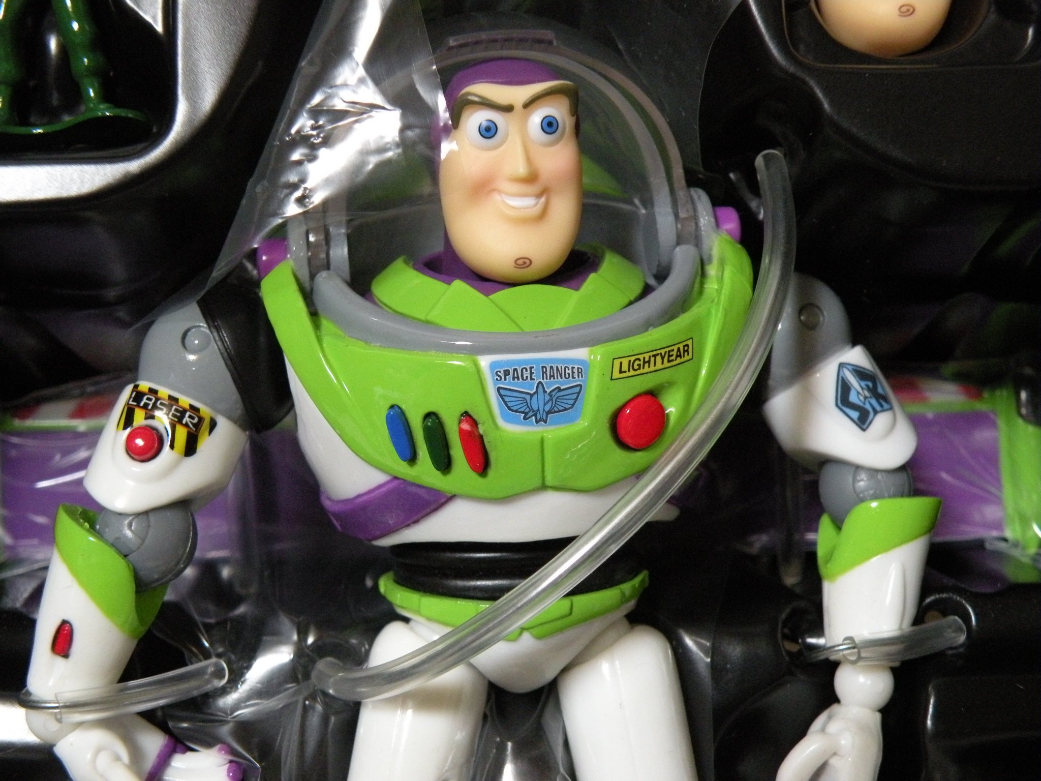 Amazon | 特撮リボルテック SERIES No.011 BUZZ LIGHTYEAR (バズ