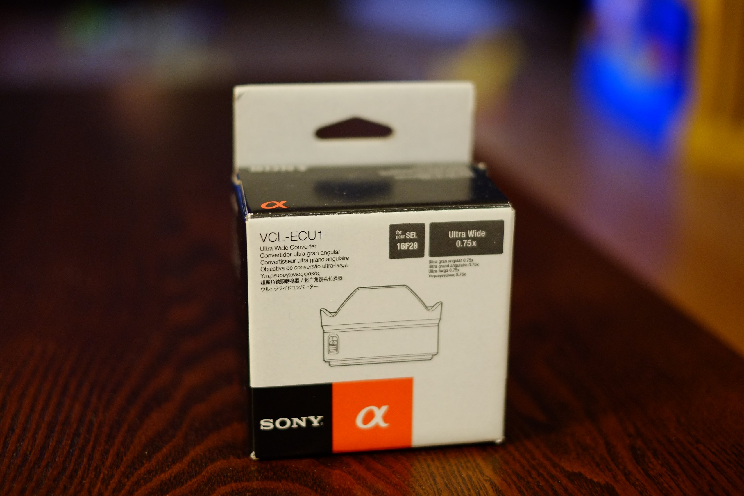 Amazon.com : Sony VCL-ECU1 Ultra Wide Converter, 0.75x, exclusive
