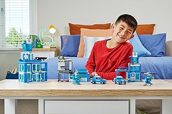 Amazon.com: MAX Adventure Police Headquarters Playset (889 pieces