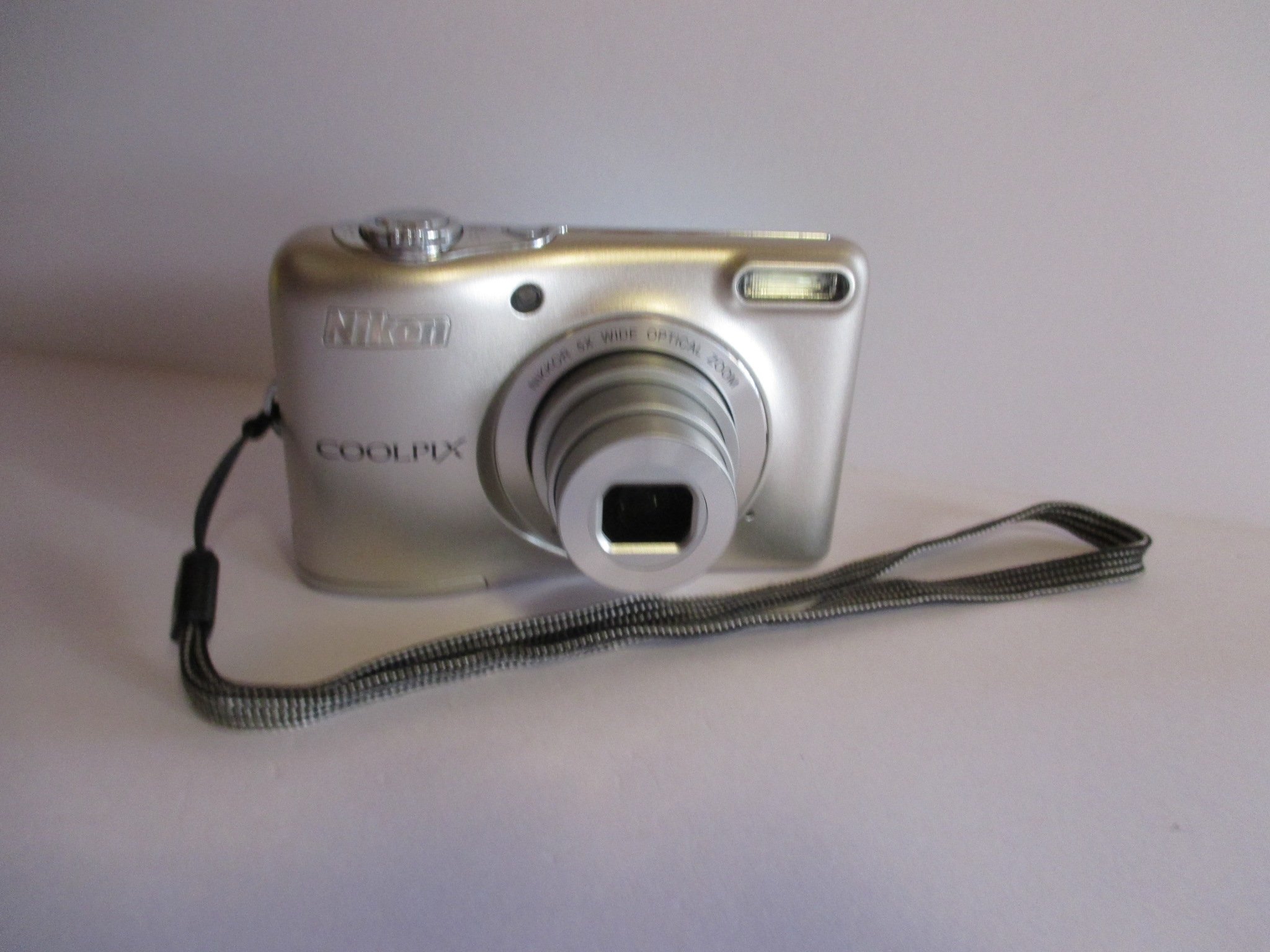 Amazon | Nikon デジタルカメラ COOLPIX L30 5倍ズーム 2005万画素