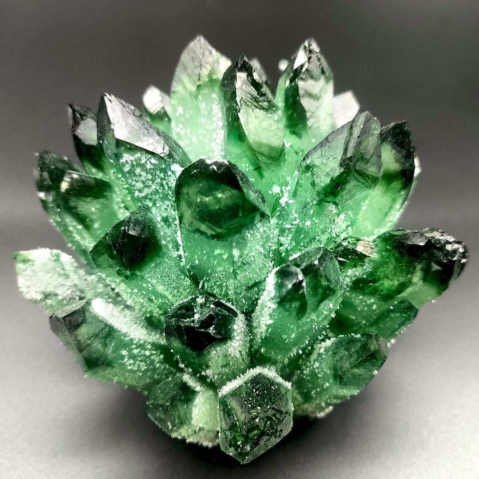 Amazon.co.jp: 天然の岩石である清クオーツ珍しい白色石英結晶原石家具