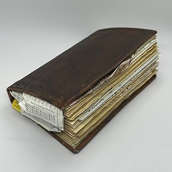 Amazon.co.jp: 聖杯手帳 インディージョーンズ ストーリープロップ