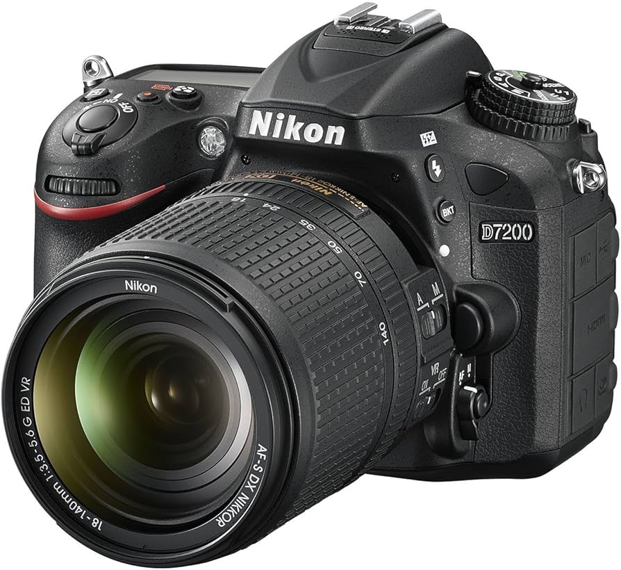 Amazon Canada: Nikon D7200 Digital Camera and AF-S DX 18-140mm f