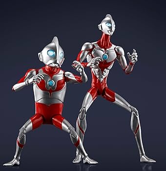 Amazon.com: TAMASHII NATIONS - Ultraman: Rising - Ultradad, Bandai