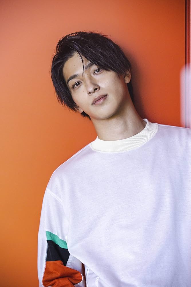 Amazon.co.jp: 横浜流星メモリアル写真集『流跡』 : 横浜 流星: 本