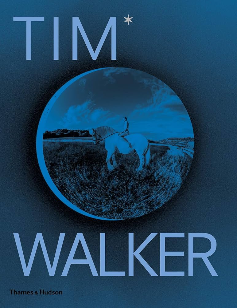 Amazon.com: Tim Walker: Shoot for the Moon: 9780500545027: Walker