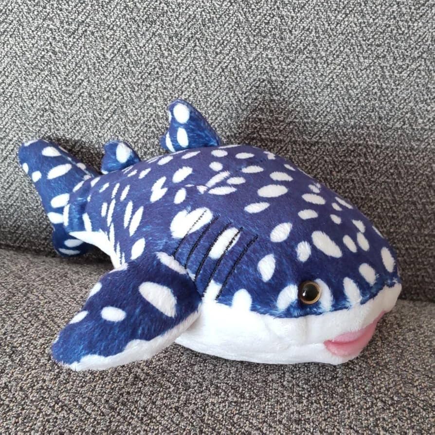 Amazon.co.jp: 海遊館 ジンベエザメ ぬいぐるみ : おもちゃ
