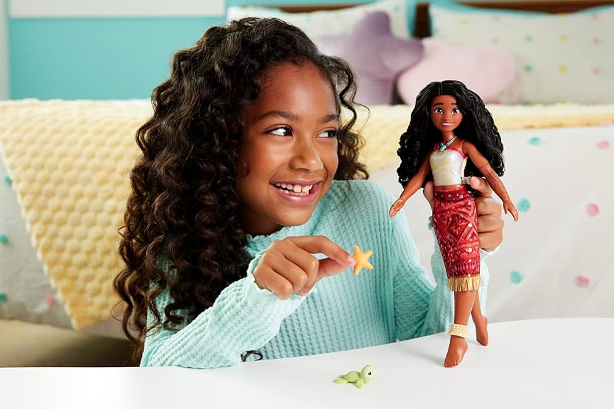 Amazon.com: Mattel Disney Moana 2 Toys, Swimming Tautai Moana
