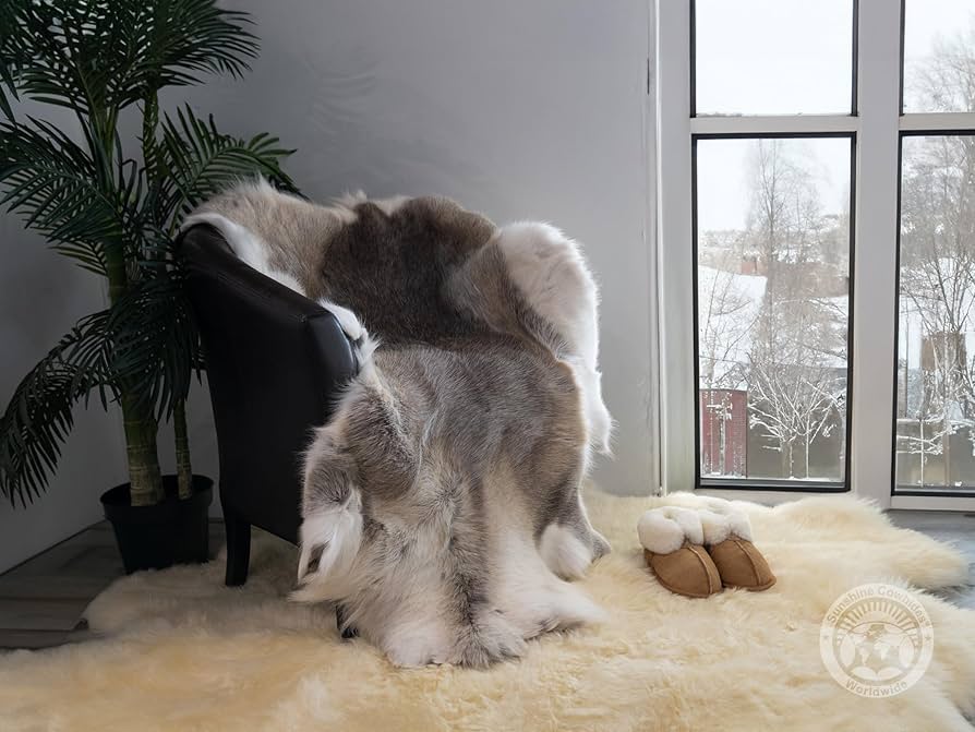 Amazon | Sunshine Cowhides 100% 本物の北欧トナカイハイドラグ