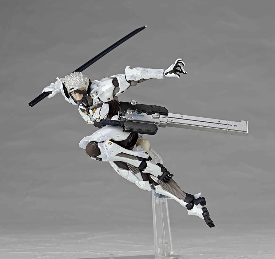 Amazon.co.jp: リボルテックヤマグチNO.140EX 雷電 ホワイトアーマー