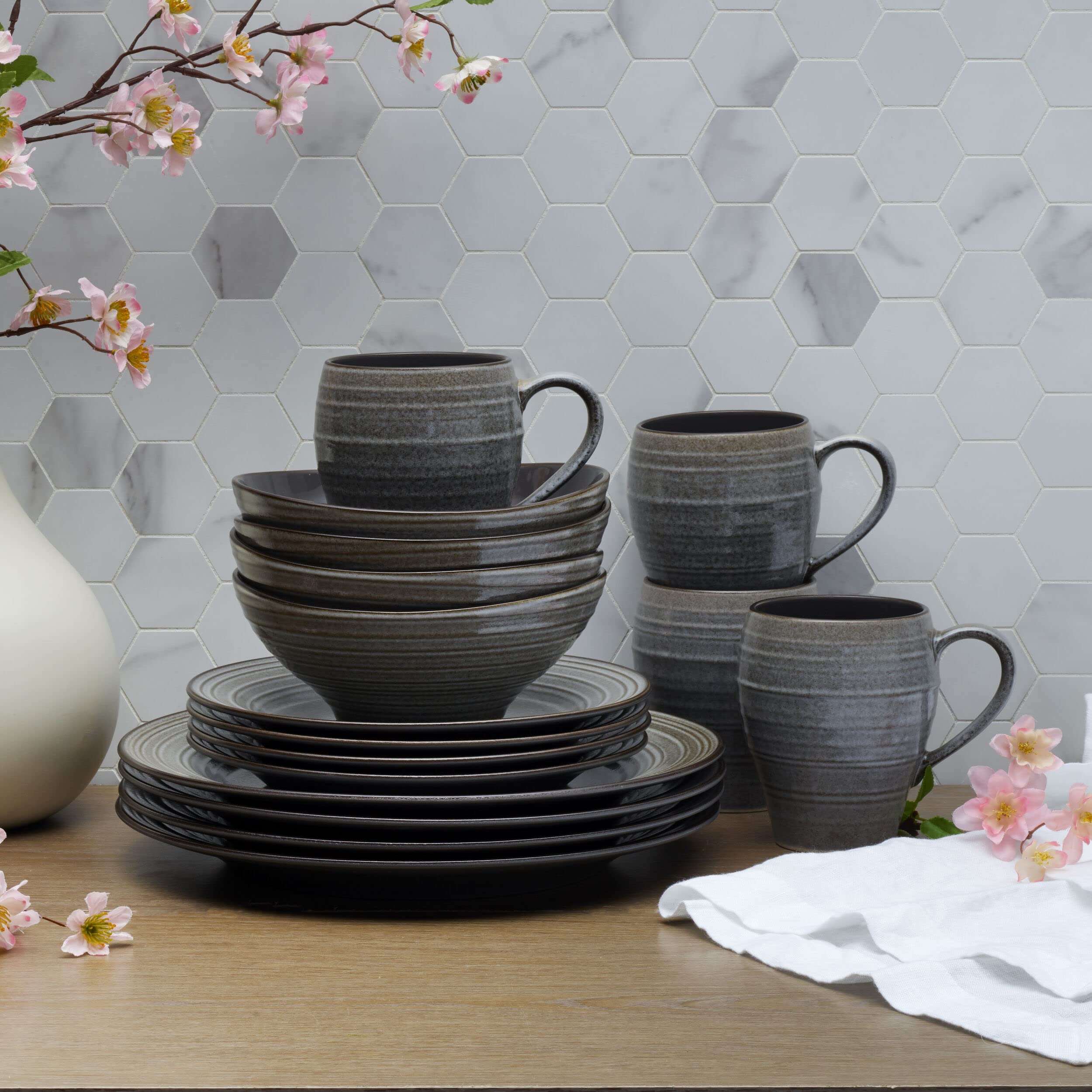 Amazon.com | Mikasa Swirl Speckle 16 Piece Dinnerware Set, Service