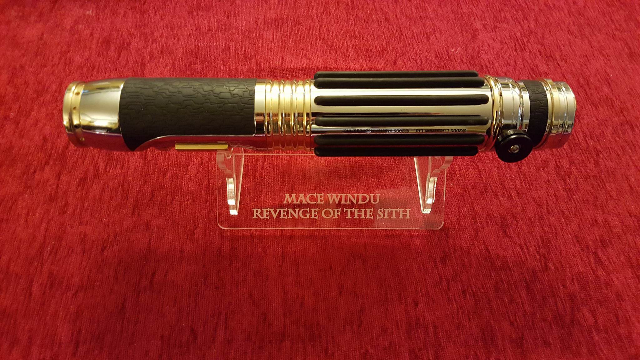 Amazon.co.jp: スター・ウォーズ メイス・ウィンドゥ FXライトセーバー