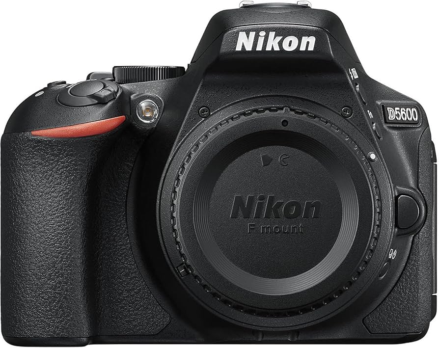 Amazon Canada: Nikon D5600 24.2MP DSLR Touchscreen Camera with