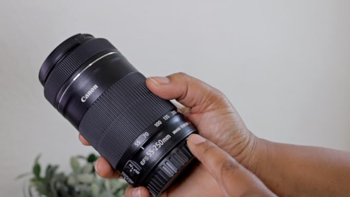 Amazon.com : Canon EF-S 55-250mm F4-5.6 is STM, Telephoto, Black