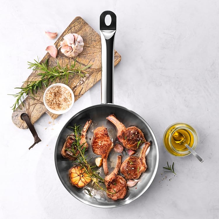 Amazon.co.jp: ツヴィリング J.A. ヘンケルス(Zwilling): フライパン