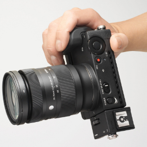 Amazon.co.jp: シグマ 28-70mm F2.8 DG DN (C) ソニーEマウント用