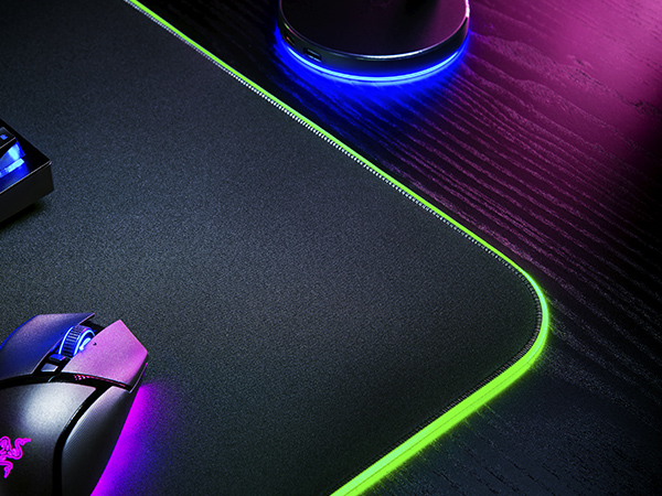 Amazon.com: Razer Goliathus Chroma 3XL Gaming Mouse Pad: Micro