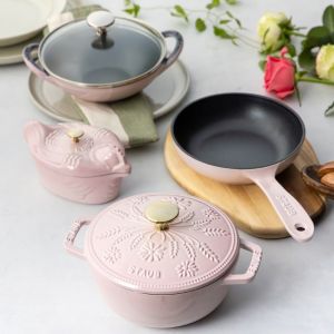 Amazon.co.jp: staub ストウブ 「 スモールチキンココット ソルベ