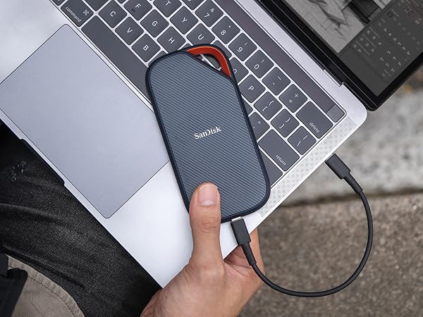 Amazon.com: 4TB SanDisk Extreme PRO Portable SSD with USB4, Up to