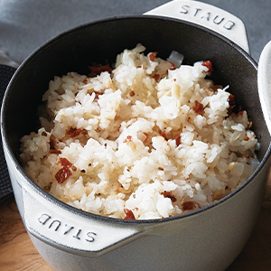 Amazon｜staub ストウブ 「 ワナベ リリーカンパーニュ S 16cm 」両手