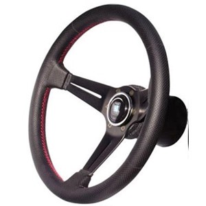 オッサレ番長です。【NARDI（ナルディ） L（35φ）】 オッサレ番長です