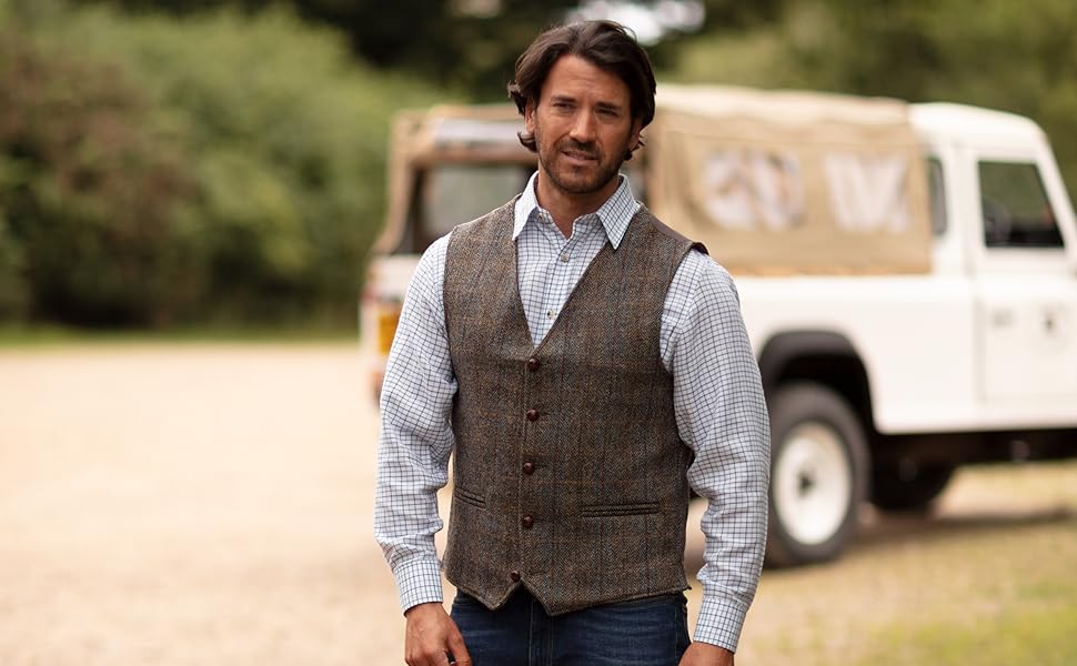 Walker and Hawkes Men's Harris Tweed Dalson Waistcoat - Tweed Vest