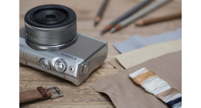 Amazon | Canon ミラーレス一眼カメラ EOS M100 ボディ ブラック