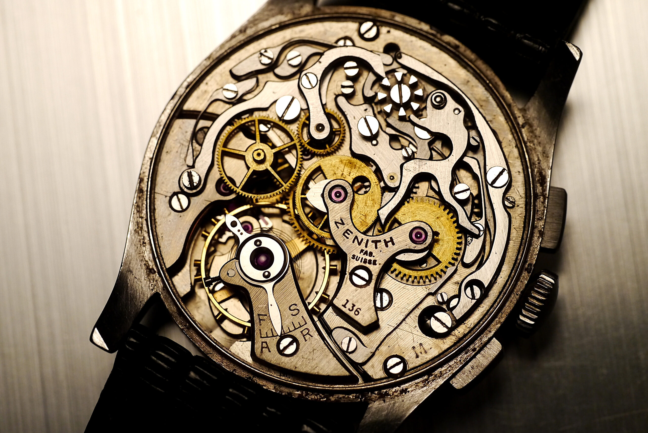 1930年代ゼニスの小型クロノグラフは初のスイス取材の時に入手した