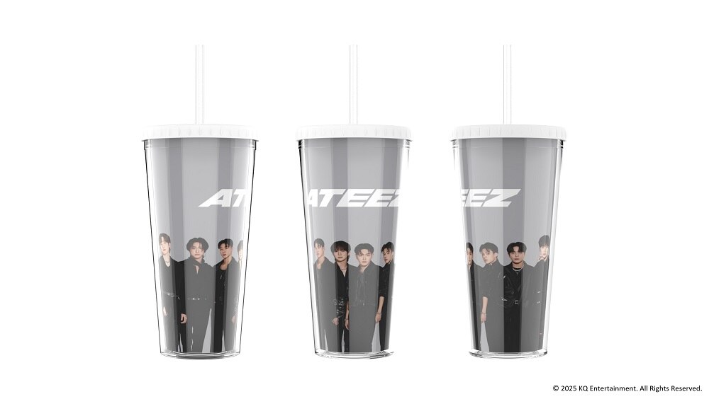 劇場公開を記念して、上映劇場（飲食売店）にてドリンクカップ（ソフト