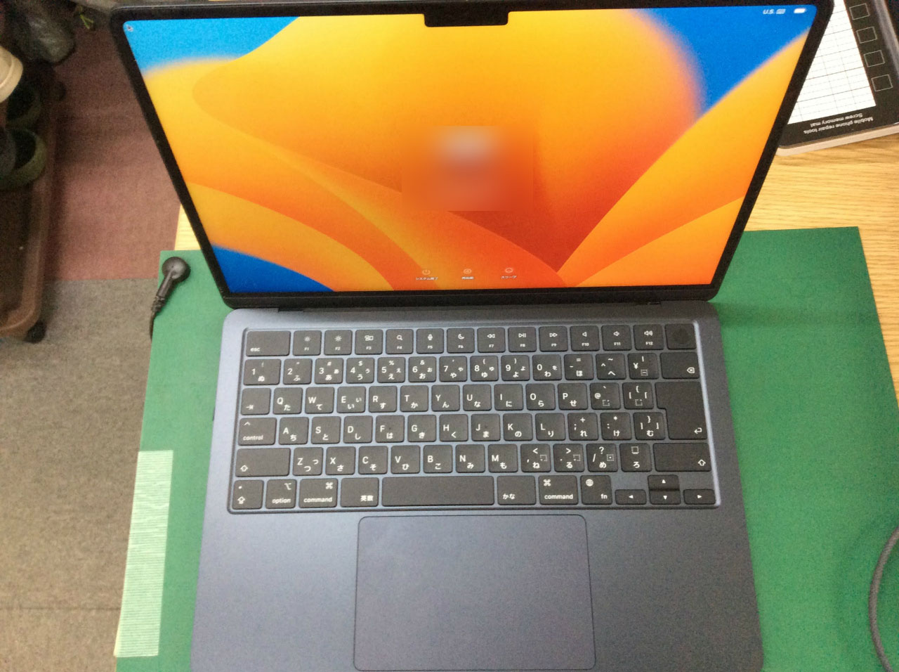 MacBook Air 2022 M2 キーボード水没故障 上部ケース交換[純正部品修理