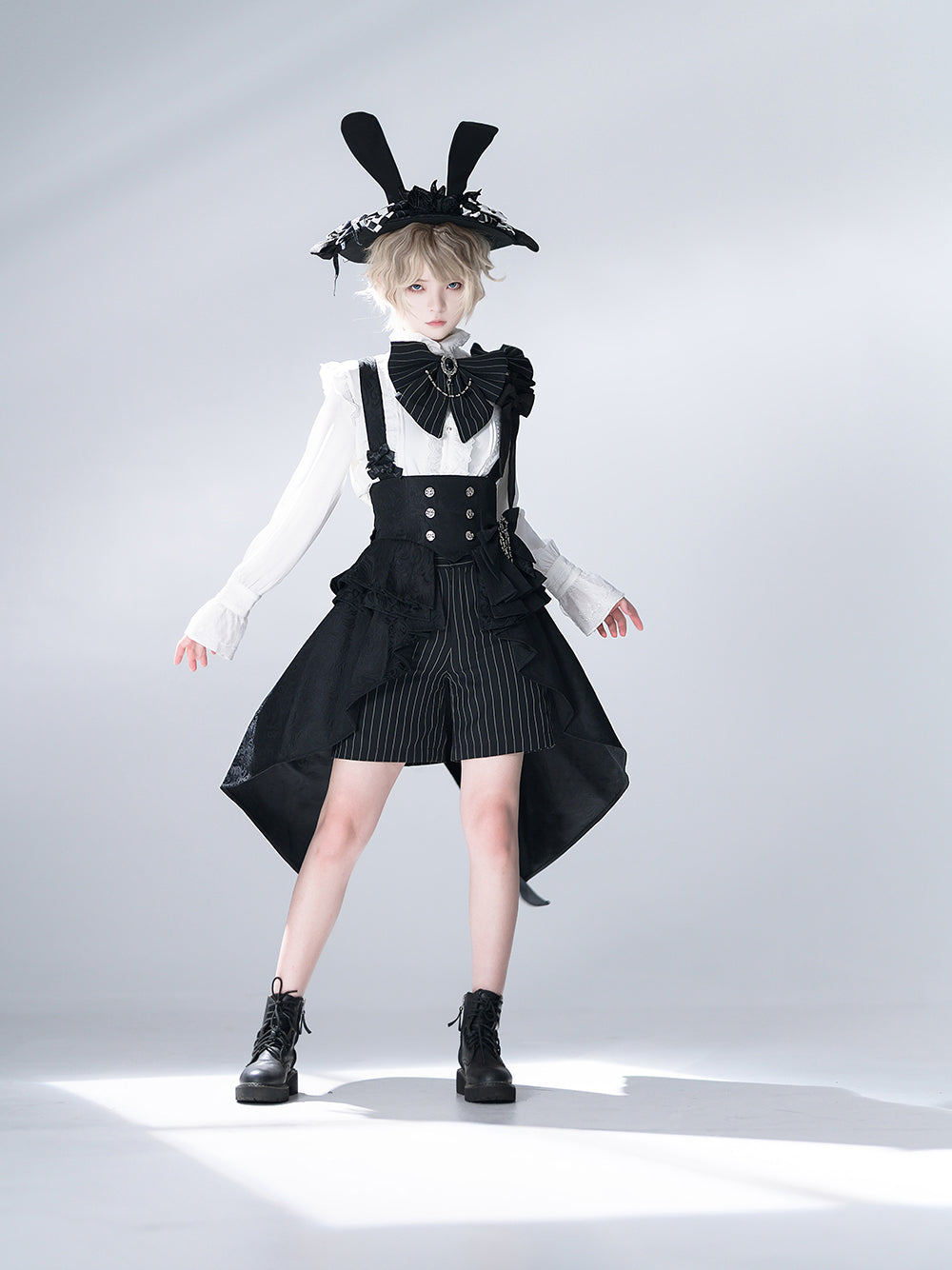 公爵騎士のジャガードコルセットと刺繍ブラウスとストライプハーフ