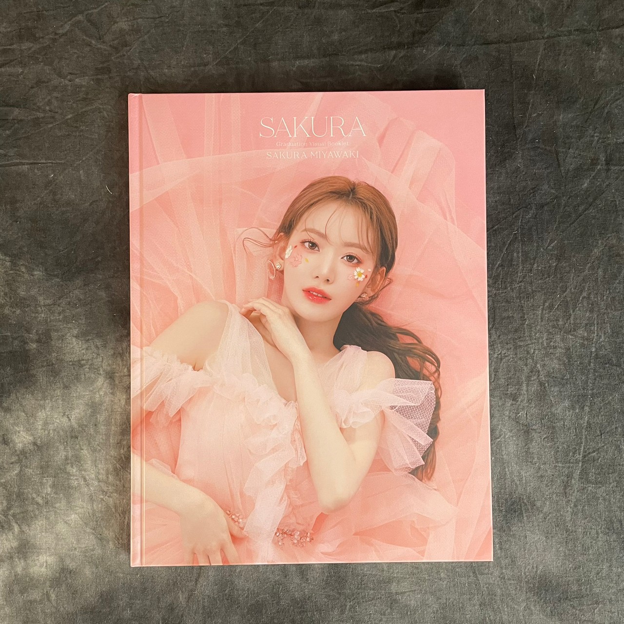 こんなの買い取りました♪〈LE SSERAFIM宮脇咲良ちゃん│TWICEトレカ