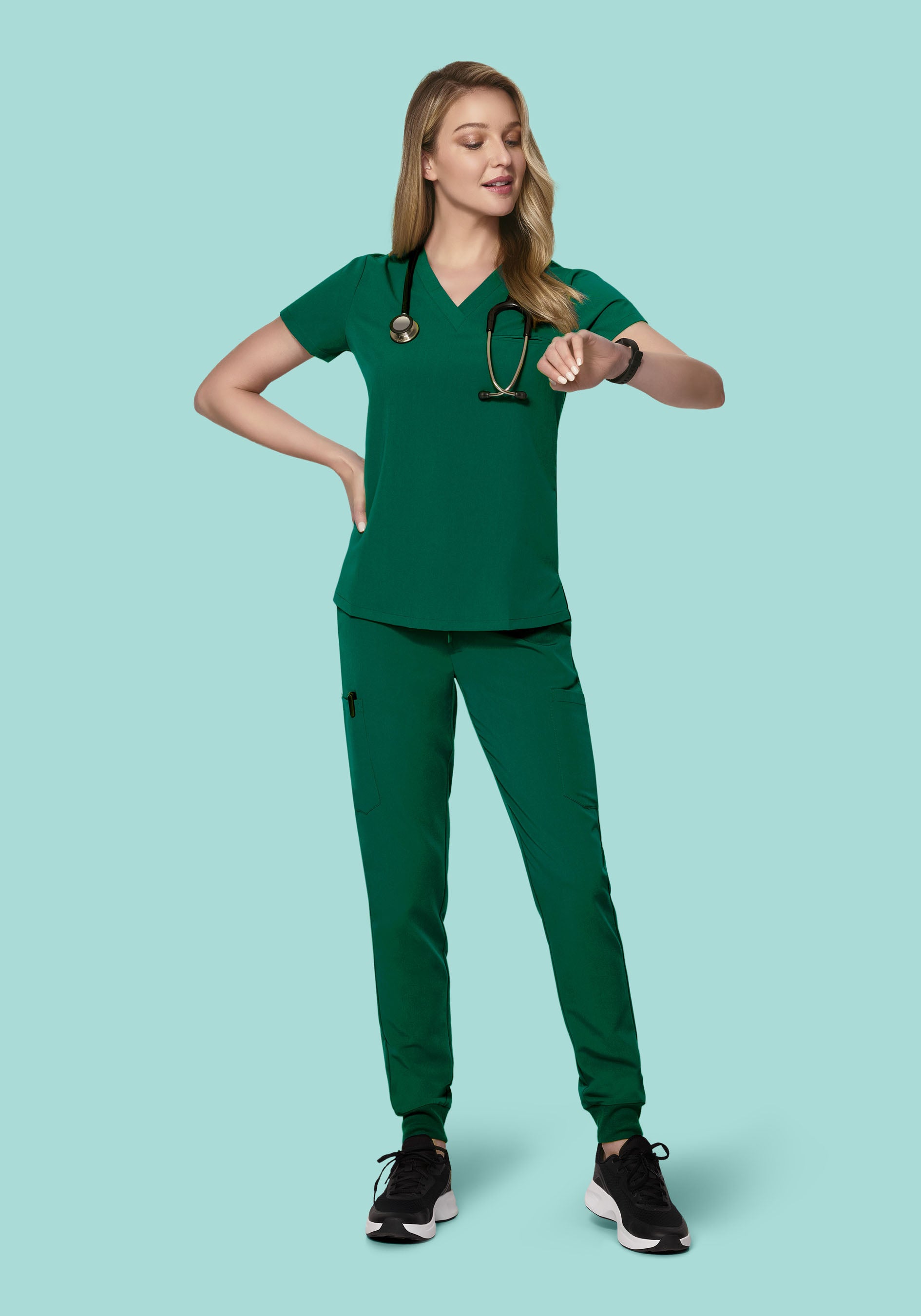 Women's Mid-Rise 9-Pocket Jogger Scrub Pants - Hunter Green