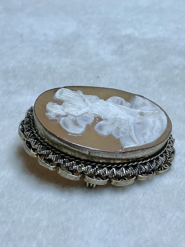 ギリシャ神話モチーフのシェルカメオブローチ1900年イギリス