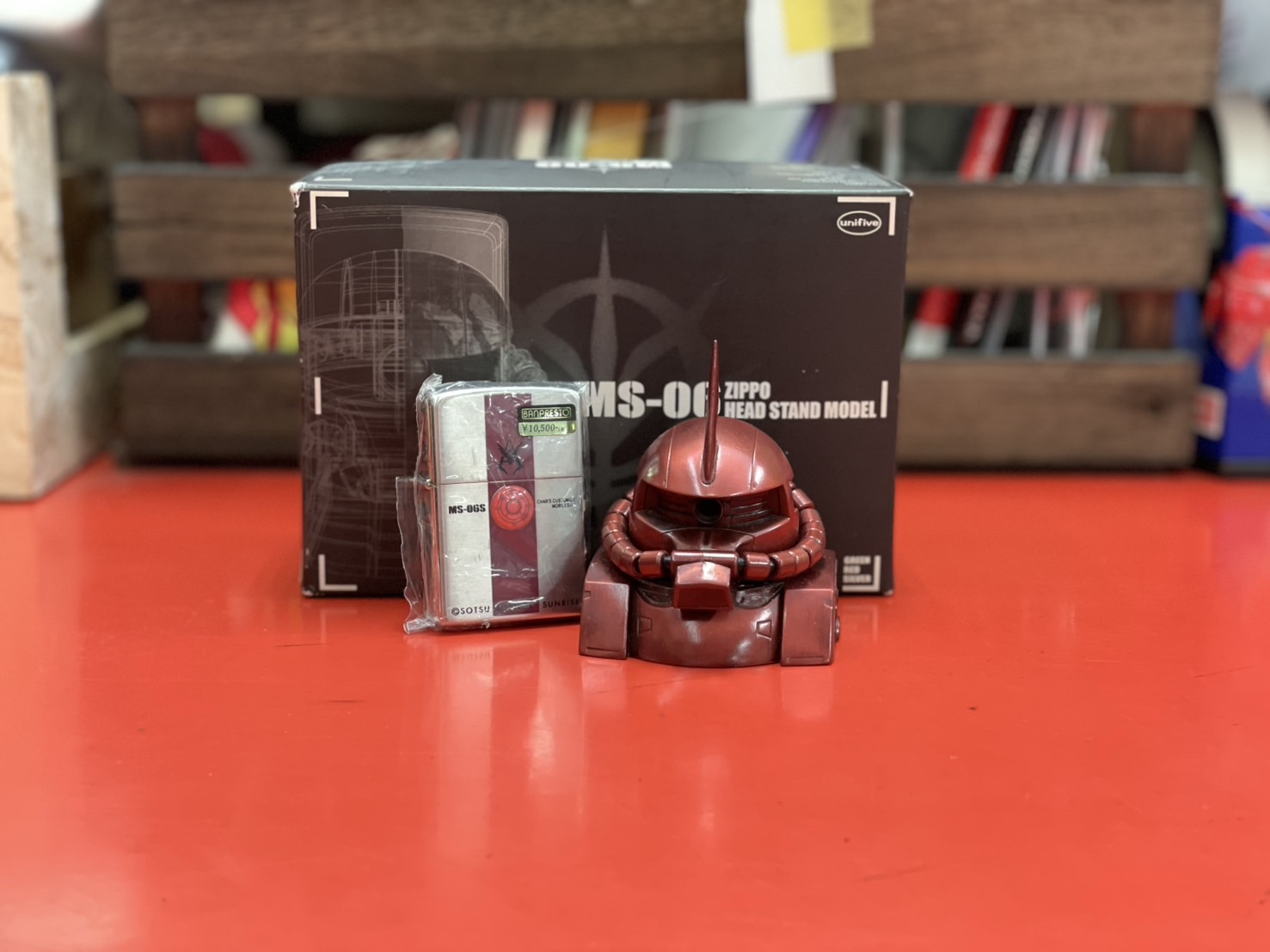 □ZIPPO×機動戦士ガンダム MS-06シャア専用ザクスタンド 買取させて