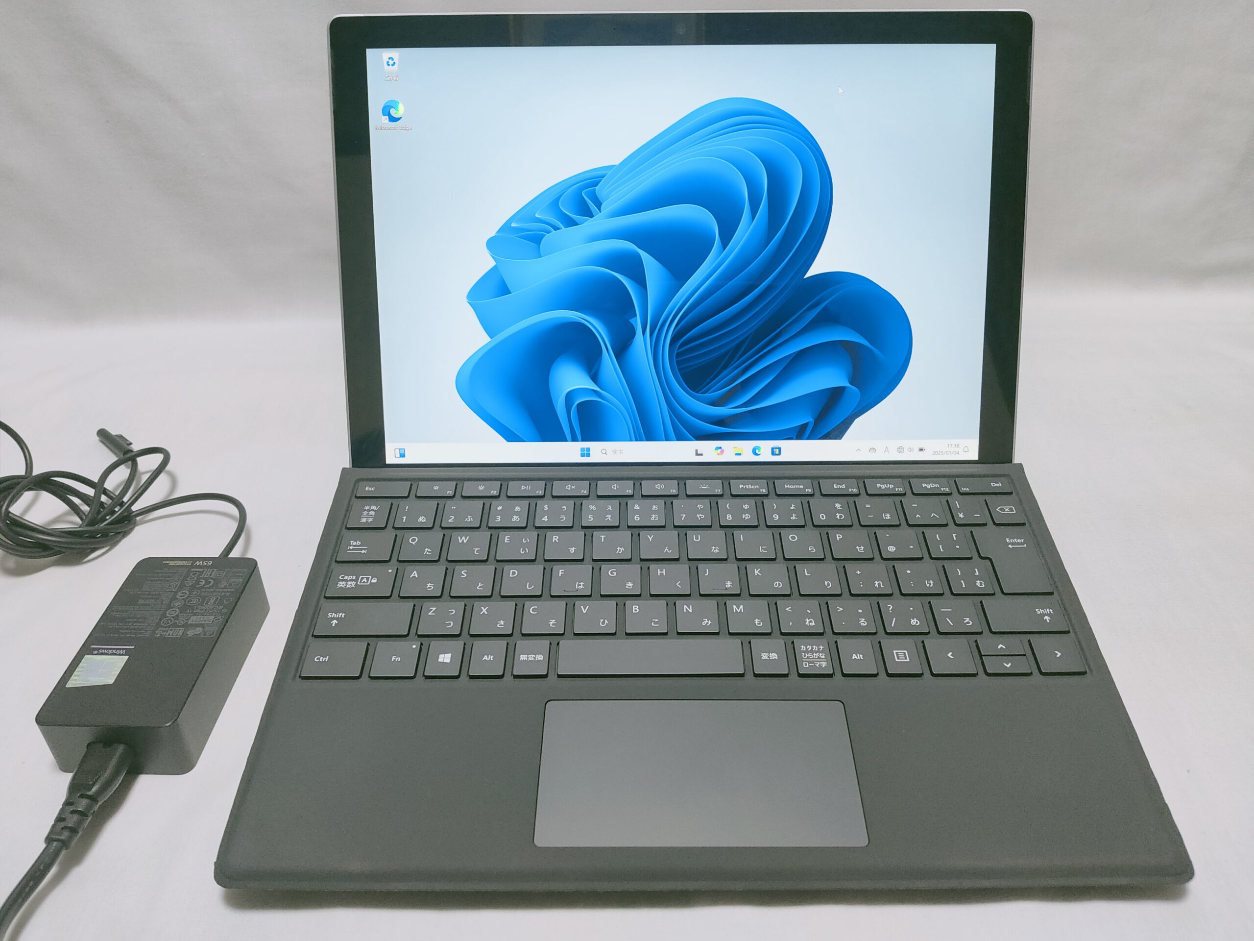 中古Microsoft Surface Pro 7 – Madasee