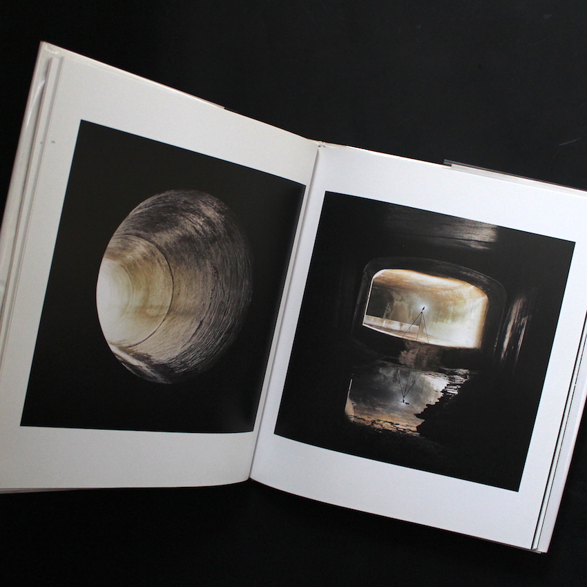 アンダーグラウンド / Underground - 畠山 直哉 / Naoya Hatakeyama