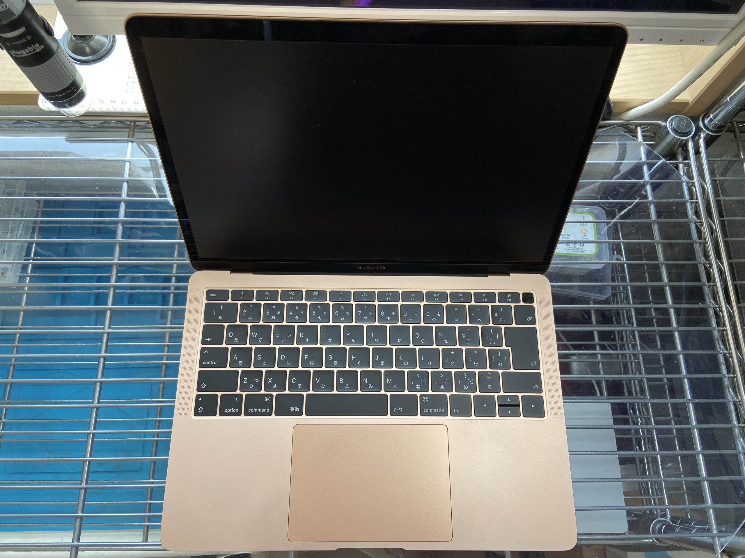 突然電源入らない】データを消さずにMacBookAir 2019を修理 | Mac修理