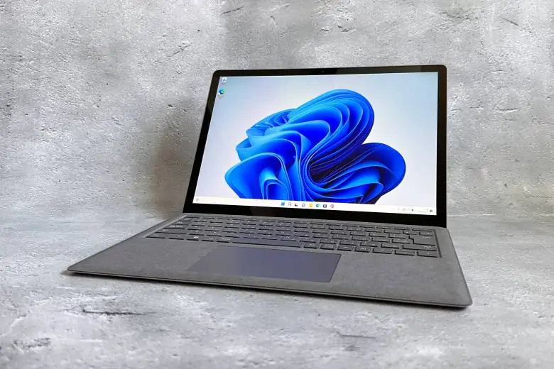 Surface Laptop 5 13.5インチをレビュー！高解像・高品質かつデザイン