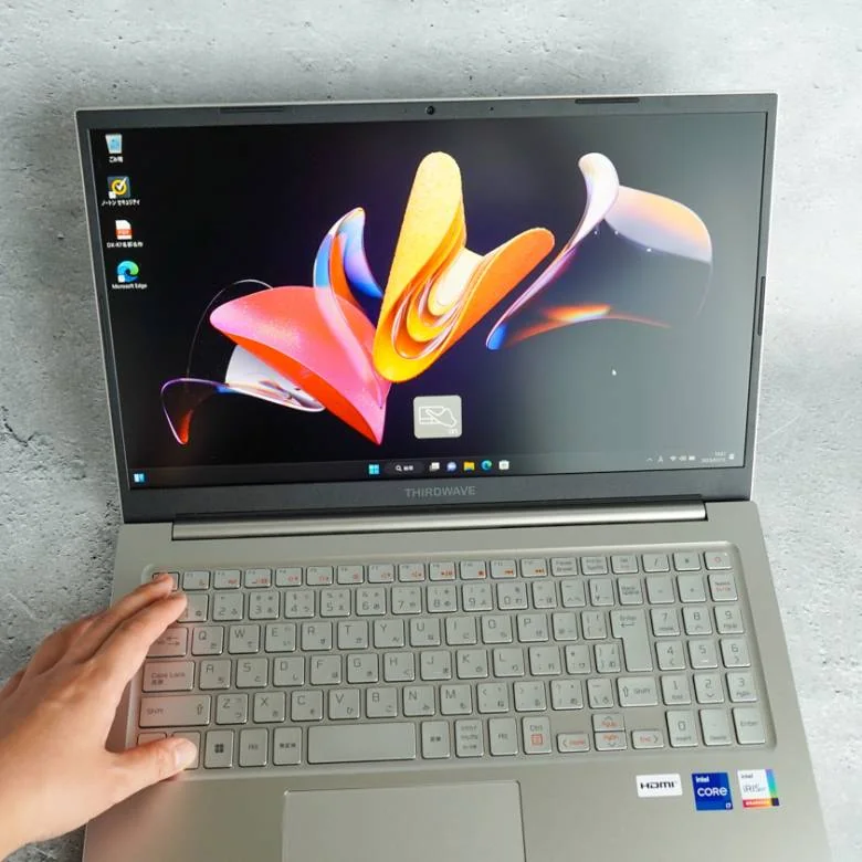 THIRDWAVE DX-R7をレビュー！スリムボディと長時間バッテリーが魅力の