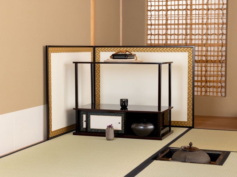 溜塗 紹鷗棚（炉用・組立式） | カタログ・パンフレット 掲載品,丙午歳