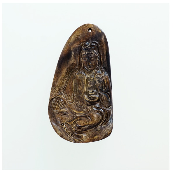 最高の香木☆沈香(じんこう) アロマ 水沈香 手彫り＜観音様＞ 置物