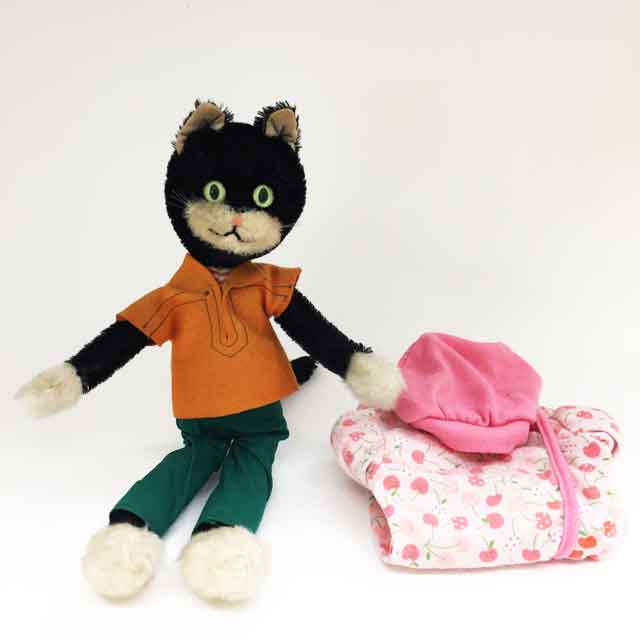 Schuco シュコーBigo Belloシリーズ 黒猫ブラックキャットのぬいぐるみ