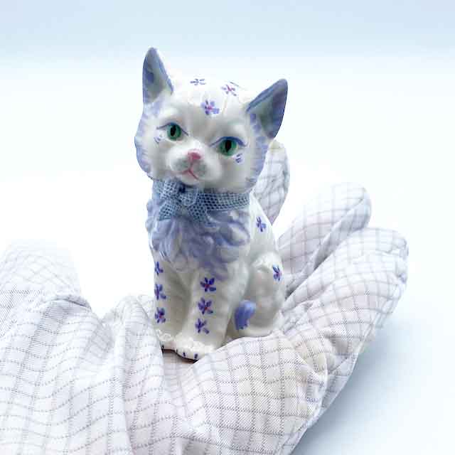 Irish Dresden ブルーのリボンの白猫フィギュリン アイリッシュ