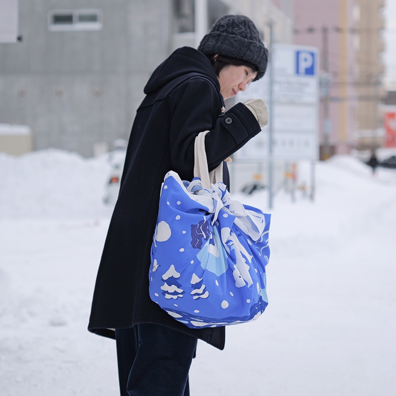 とみおかクリーニング / 大判超撥水風呂敷・みんなで雪遊び｜布団