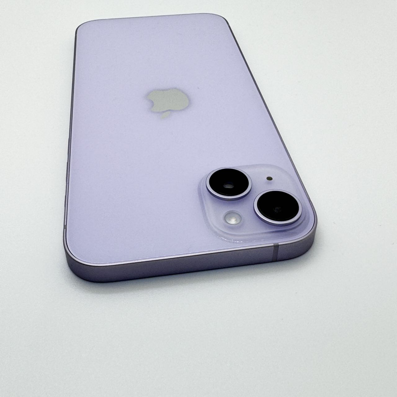 中古品・Bランク] iPhone 14 Plus 128GB SIMフリー [パープル] 3l277ja