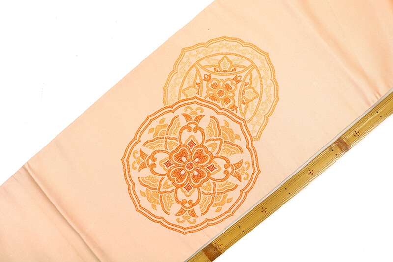 未使用 お仕立て上り】 正絹 お太鼓柄 総刺繍 金通し オリエンタル更紗